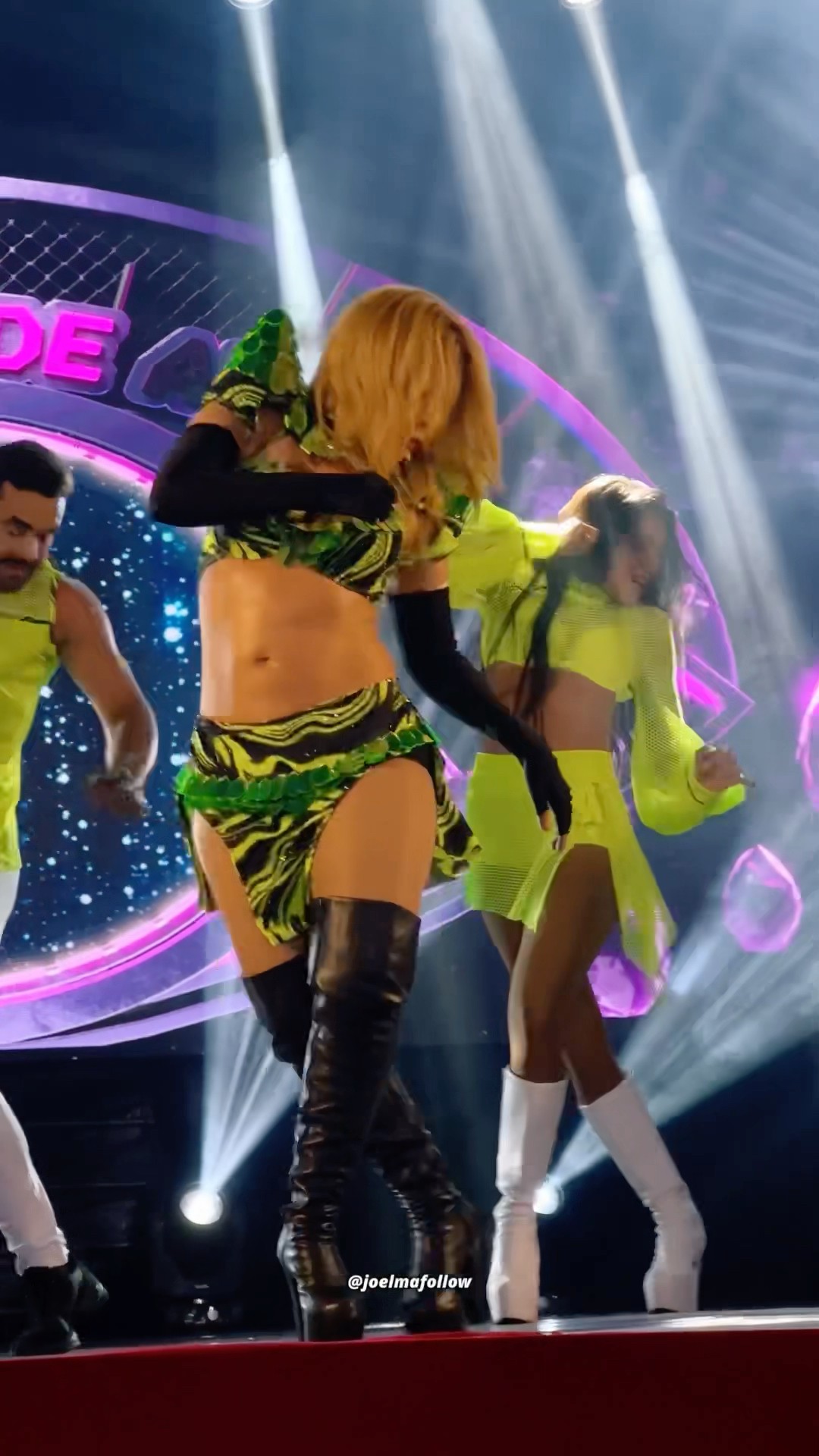Joelma finalmente cantando Lágrimas de Amor